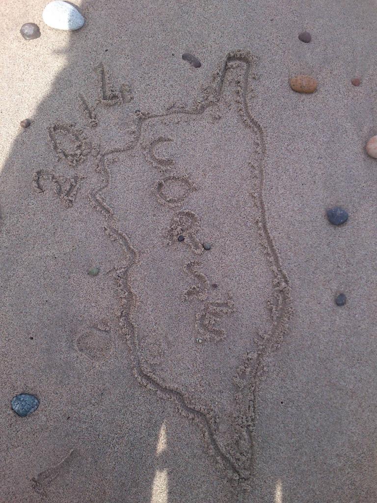 J'avais dessiné, sur le sable ..........
